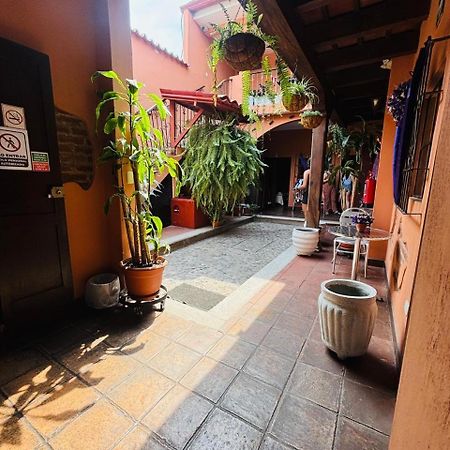 Hotel Chilero Y Cafe Antigua Buitenkant foto